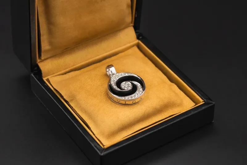 Bvlgari Optical Illusion Diamond & Onyx Spinning Pendant 0.95ct