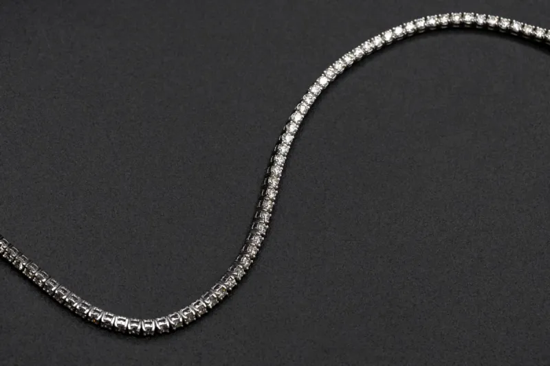 Platinum Diamond Tennis Bracelet Elegant Classic Line Design 3.96cts