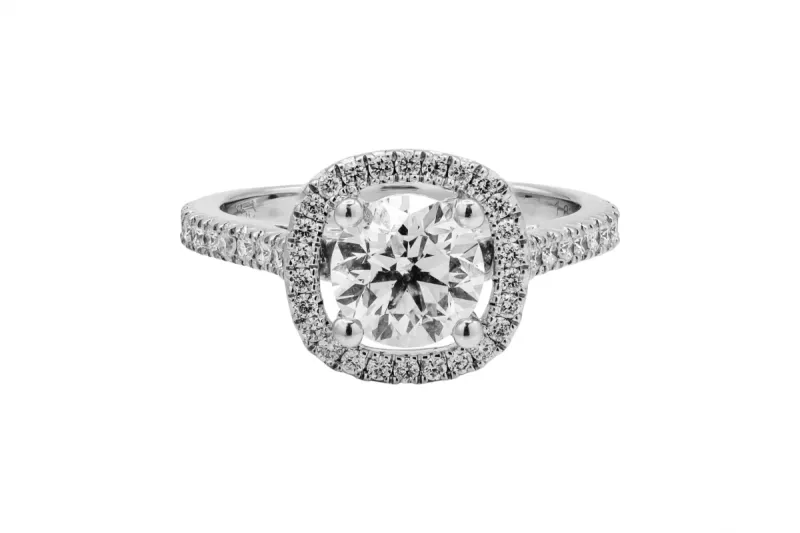 18ct White Gold Round Brilliant Halo Diamond Engagement Ring 1.35ct