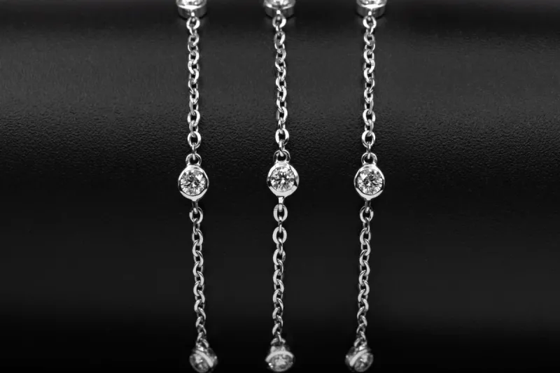 18ct White Gold Rub-Over Diamond Station Necklace 1.04ct