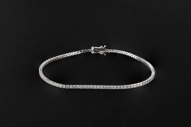 18ct White Gold Lab Diamond Tennis Bracelet 1.80ct 5.46g