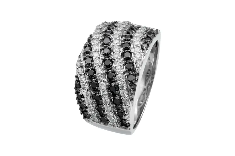 9ct White Gold Black & White Diamond Ring 1.23ct