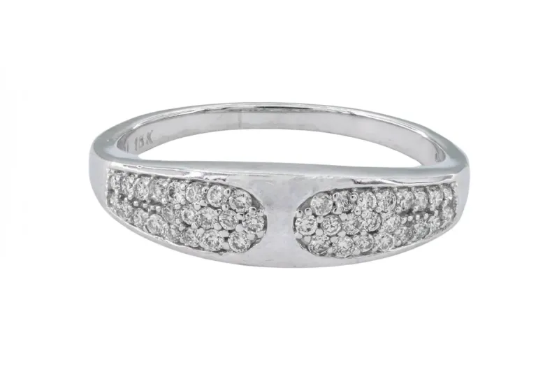 18ct White Gold Pavé Diamond Tapered Ring 0.21ct