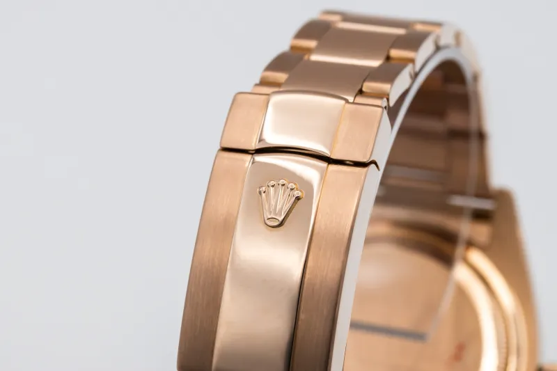 Rolex Sky-Dweller 42mm 18ct Rose Gold Oyster 326935 2018