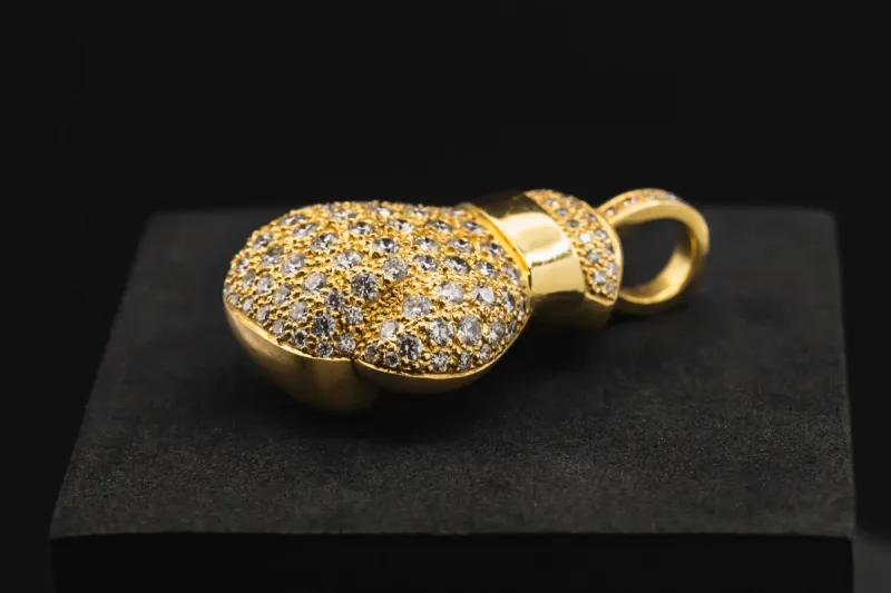 18ct Yellow Gold Diamond Boxing Gloves Pendant 1.33ct