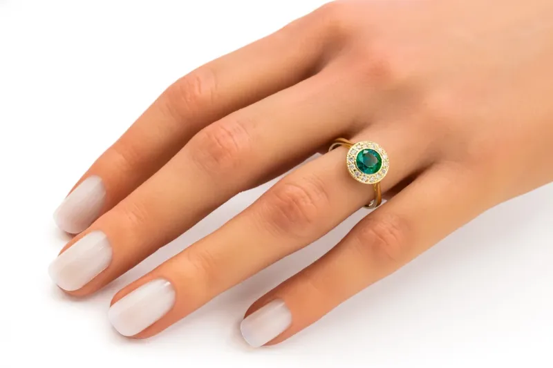 18ct Yellow Gold Diamond & Emerald Ring 0.12ct
