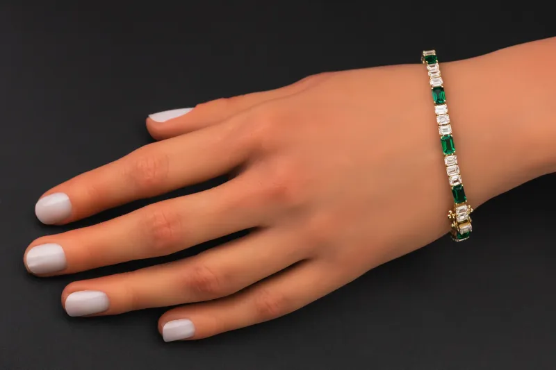 9ct Yellow Gold Lab Grown Emerald Cut Diamond Bracelet 7.52ct