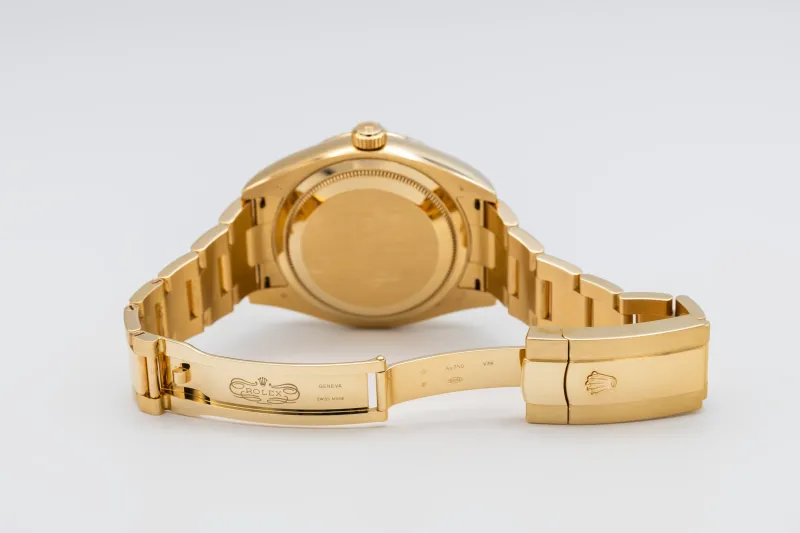 Rolex Sky-Dweller 42mm 18ct Yellow Gold Oyster 326938 2022