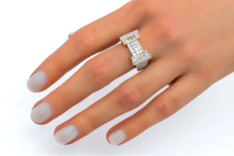 9ct Yellow Gold Round & Princess Cut Diamond Ring 1.25ct 5.8g