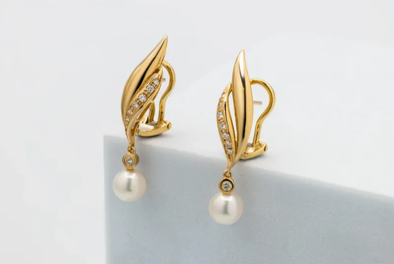18ct Yellow Gold Pearl And Diamond Drop Earrings 0.08ct