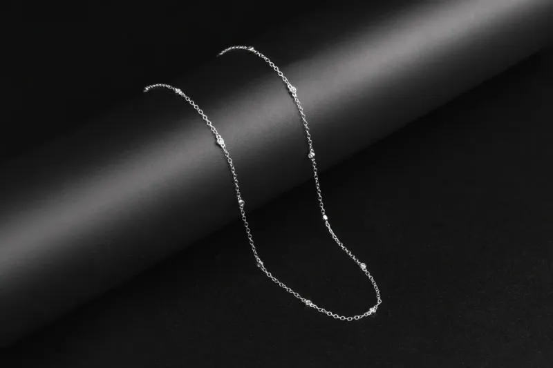 18ct White Gold Diamond Station Chain Necklace 0.20ct