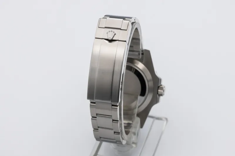 Rolex Submariner Date 40mm Stainless Steel Oyster 116610LN 2010