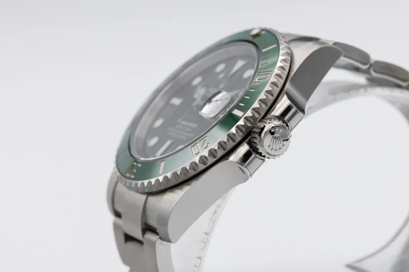 Rolex Submariner 40mm 'Hulk' Stainless Steel Oyster 116610LV 2017 UNWORN