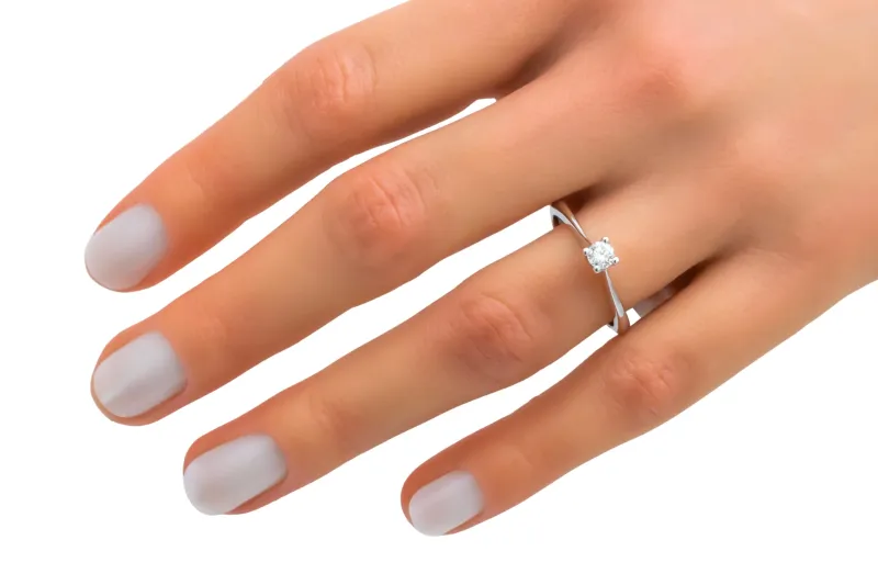 18ct White Gold Petite Solitaire Diamond Ring 0.19ct