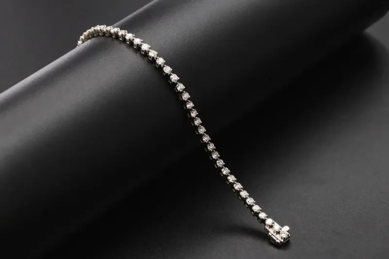 Above Earth 14ct White Gold Diamond Tennis Bracelet 3.35cts