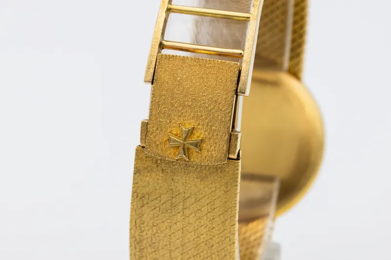 Vacheron Constantin Ultra-Thin Dress Watch 33mm 18ct Yellow Gold 529882 Circa 1970s