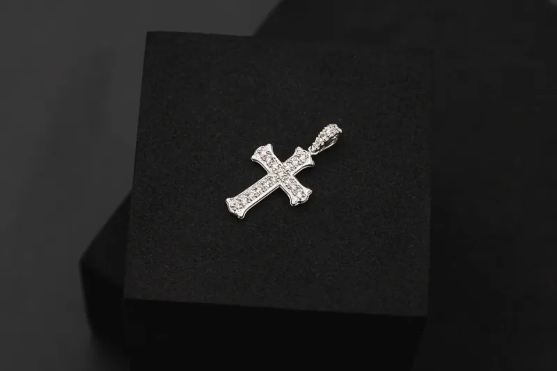 18ct White Gold Pavé Diamond Cross Pendant 0.15ct