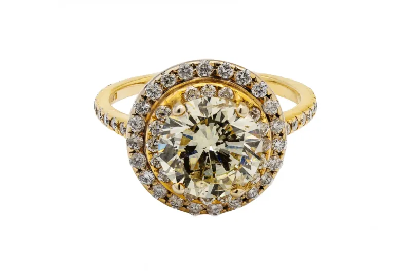 18ct Yellow Gold Diamond Engagement Ring 3.16cts