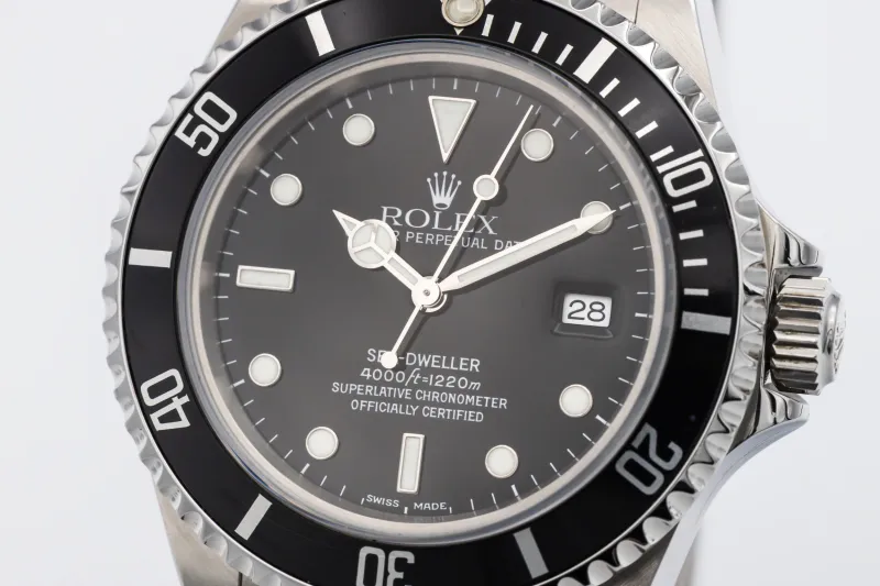 Rolex Sea-Dweller 4000 40mm Stainless Steel Oyster 16600 2001
