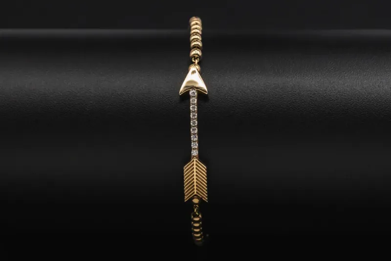 9ct Yellow Gold Cubic Zirconia Arrow Bracelet 6.3g