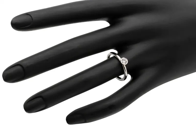 18ct White Gold Diamond Rub Over Engagement Ring 0.25ct