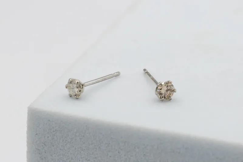 Platinum Diamond Stud Earrings 0.20ct