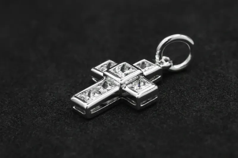 18ct White Gold Princess Cut Diamond Cross Pendant 0.56ct