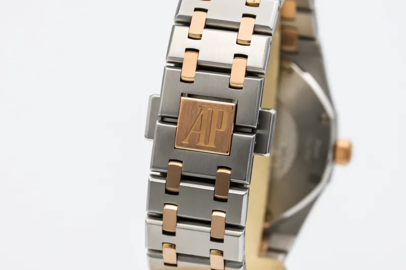 Audemars Piguet Royal Oak Lady 33mm Steel & 18ct Rose Gold 67650SR.OO Circa 2018