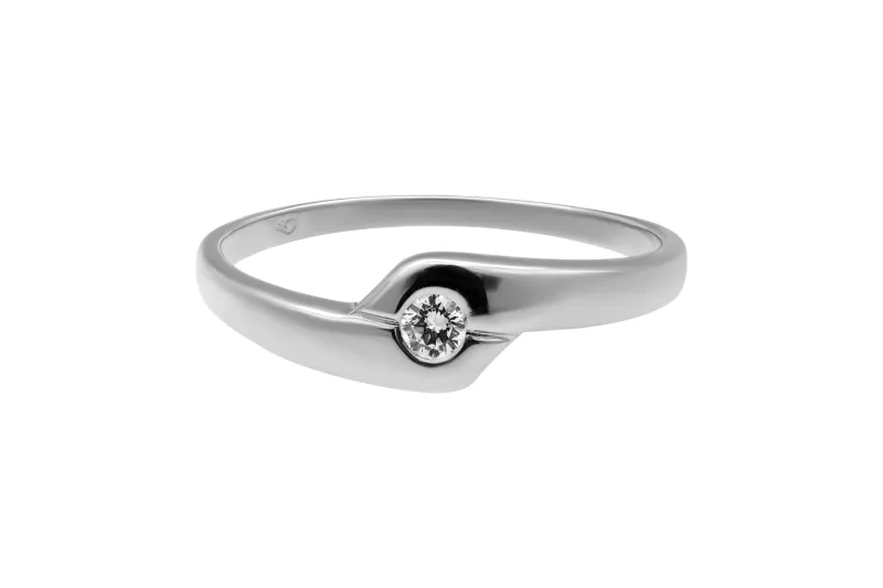 9ct White Gold Diamond Ring 0.07ct 2.4g