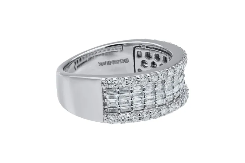 18ct White Gold Baguette Diamond Mens Ring 1.48ct