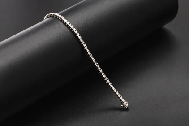 14ct White Gold Diamond Tennis Bracelets 2.40cts VS