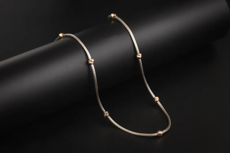 18ct White & Rose Gold Necklace 18" 9.4g