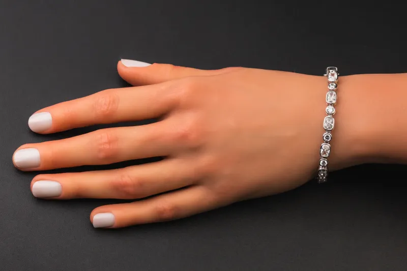 9ct White Gold Lab Grown Elongated Cushion and Brilliant Cut Diamond Bracelet 9.26ct