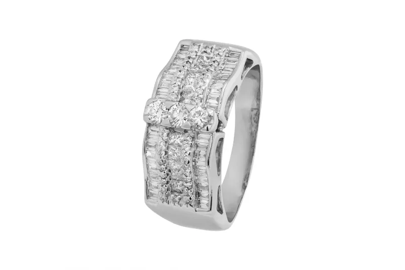 18ct White Gold Baguette & Round Diamond Mens Ring 1.24ct