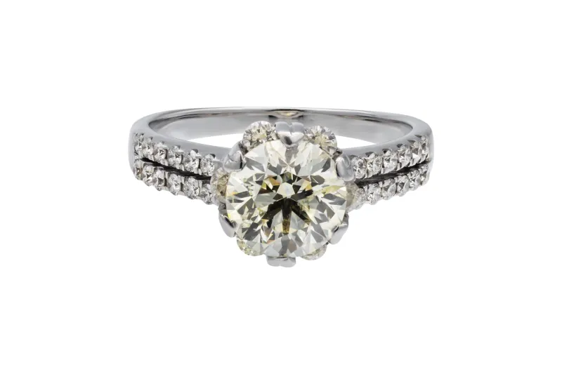 18ct White Gold Round Brilliant Diamond Split Shank Engagement Ring 2.44ct