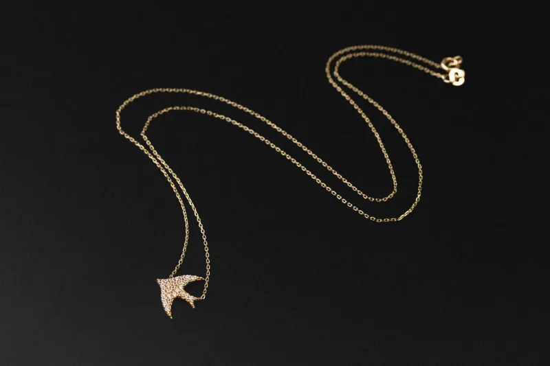 14ct Yellow Gold Cubic Zirconia Bird Necklace 18" 1.78g