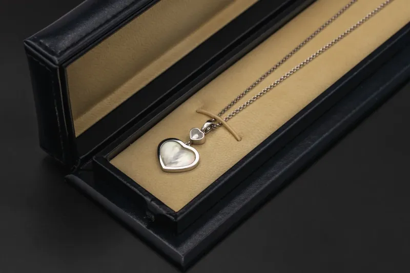 Chopard Happy Hearts 18ct White Gold Mother of Pearl Diamond Necklace 0.05ct