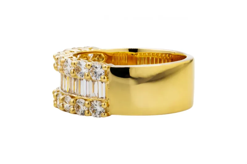 18ct Yellow Gold Mens Diamond Ring 4.00ct VS