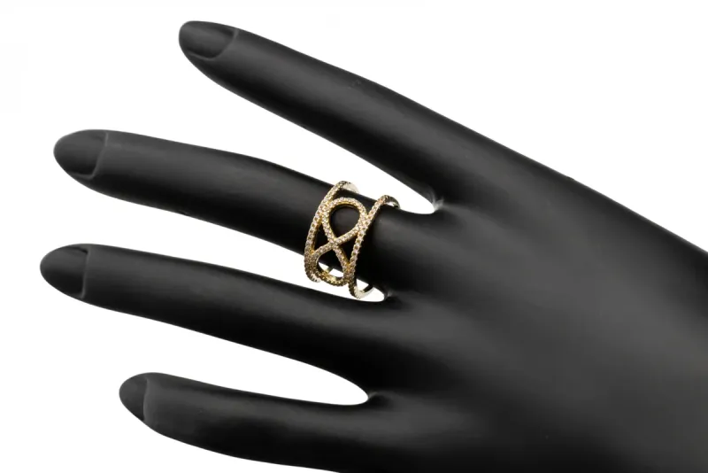 9ct Yellow Gold Cubic Zirconia Infinity Ring 3.4g