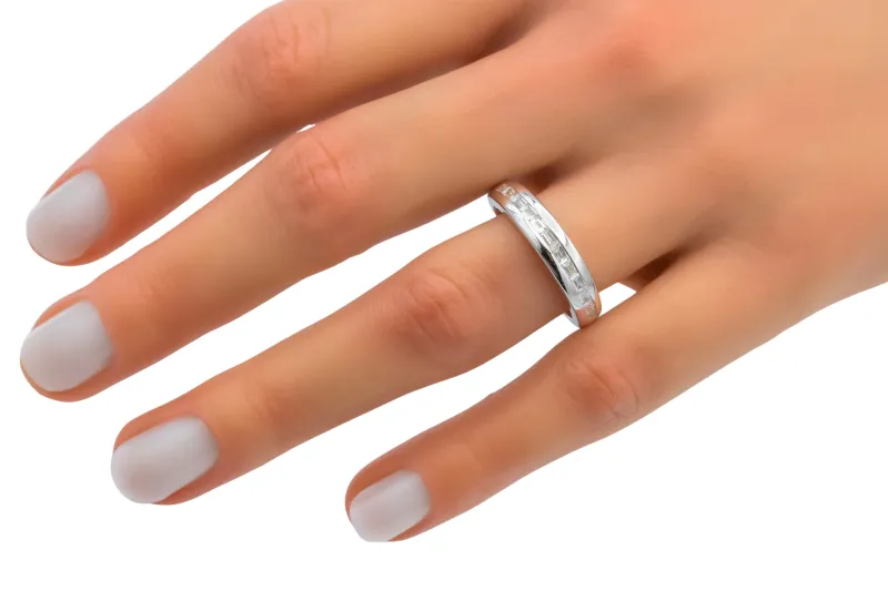 18ct White Gold Baguette Diamond Wedding Band 0.60ct