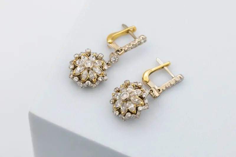 18ct White Gold Diamond Marquise & Brilliant Earrings 1.96ct