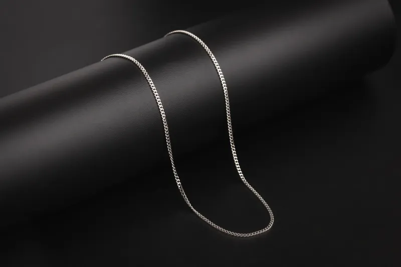 18ct White Gold Curb Chain 16.5” 5g