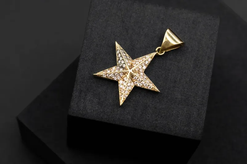 14ct Yellow Gold Diamond Star Pendant