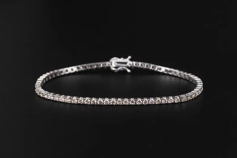 14ct  White Gold Diamond Tennis Bracelet 3.30cts