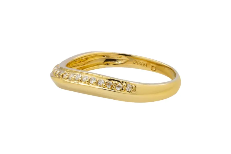 18ct Yellow Gold & Diamond Shaped Wedding Band 0.10ct