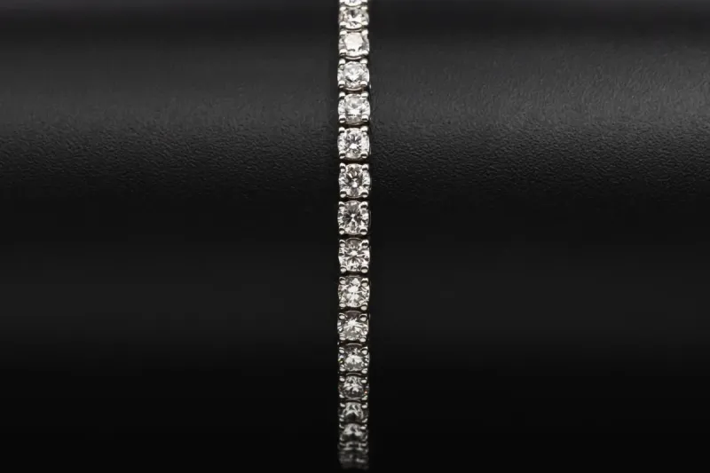 Above Earth 14ct White Gold Lab grown Diamond Tennis Bracelet 6.10ct