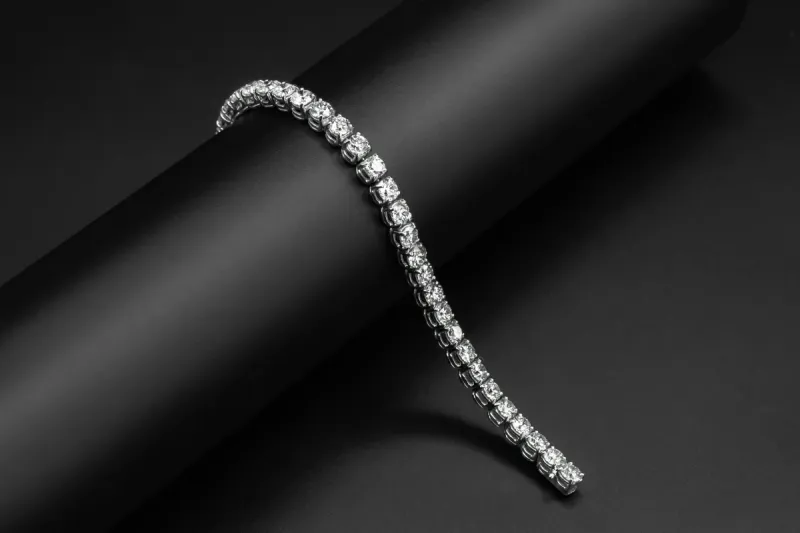 18ct White Gold Luxury Diamond Tennis Bracelet 11.22ct