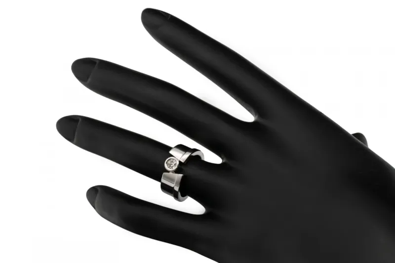 18ct White Gold Bezel Set Diamond Open Band Ring 0.24ct