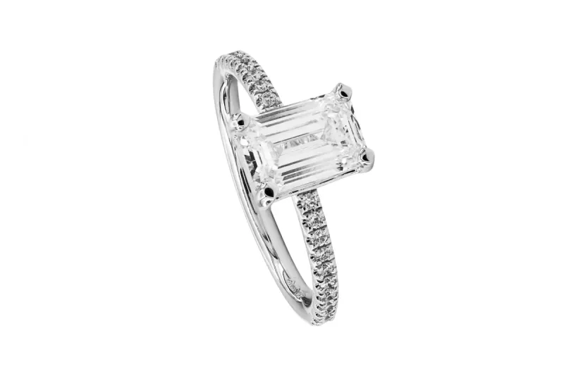 Platinum Emerald Cut 1.57ct E VVS2 IGI Lab Diamond Engagement Ring