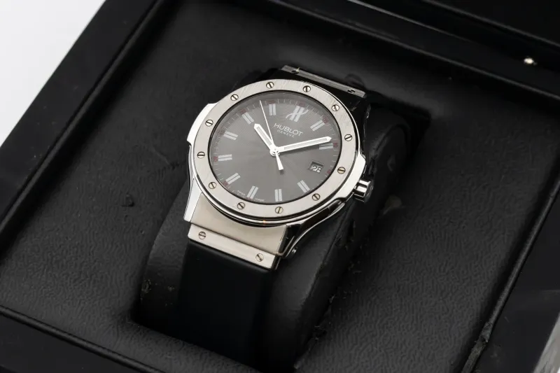 Hublot Classic Fusion 41mm Quartz Black Rubber 1905.GF40.01 2008